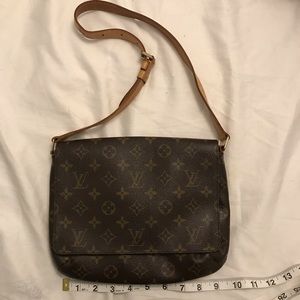 Louis Vuitton Musette Tango Short